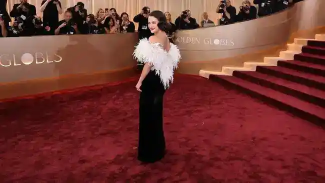 Selena Gomez Ceritakan Dampak Vape Nikotin terhadap Suaranya
