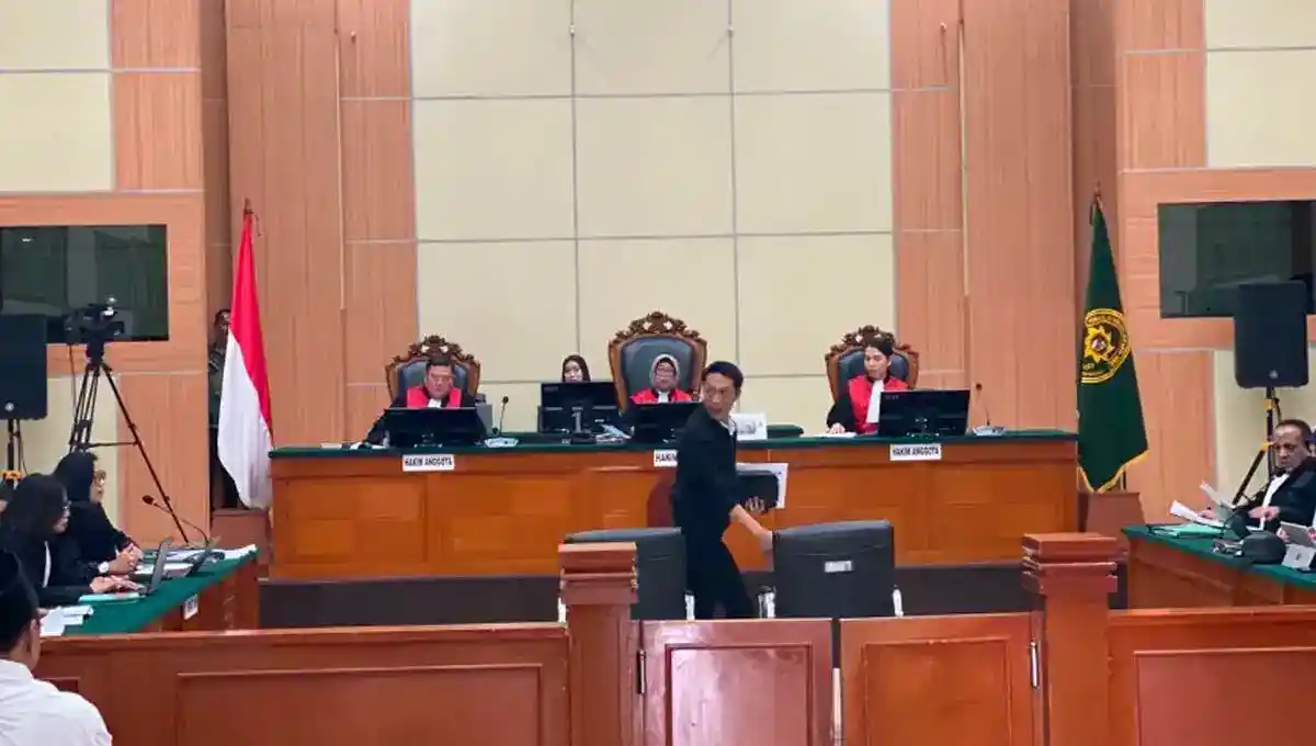 Kesaksian Dian Sandi soal Ijazah Asli Joko Widodo di Persidangan
