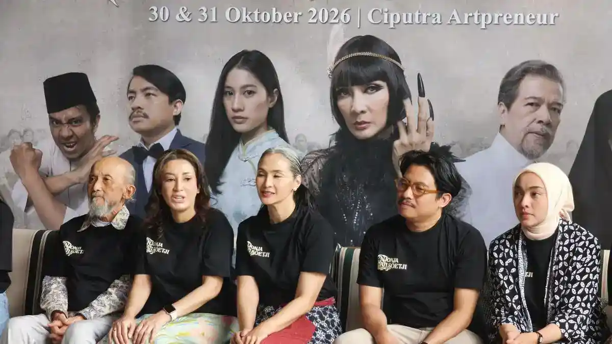 Maudy Koesnaedi Menjelajahi Sisi Antagonis di Panggung Njonja Ati Soetji