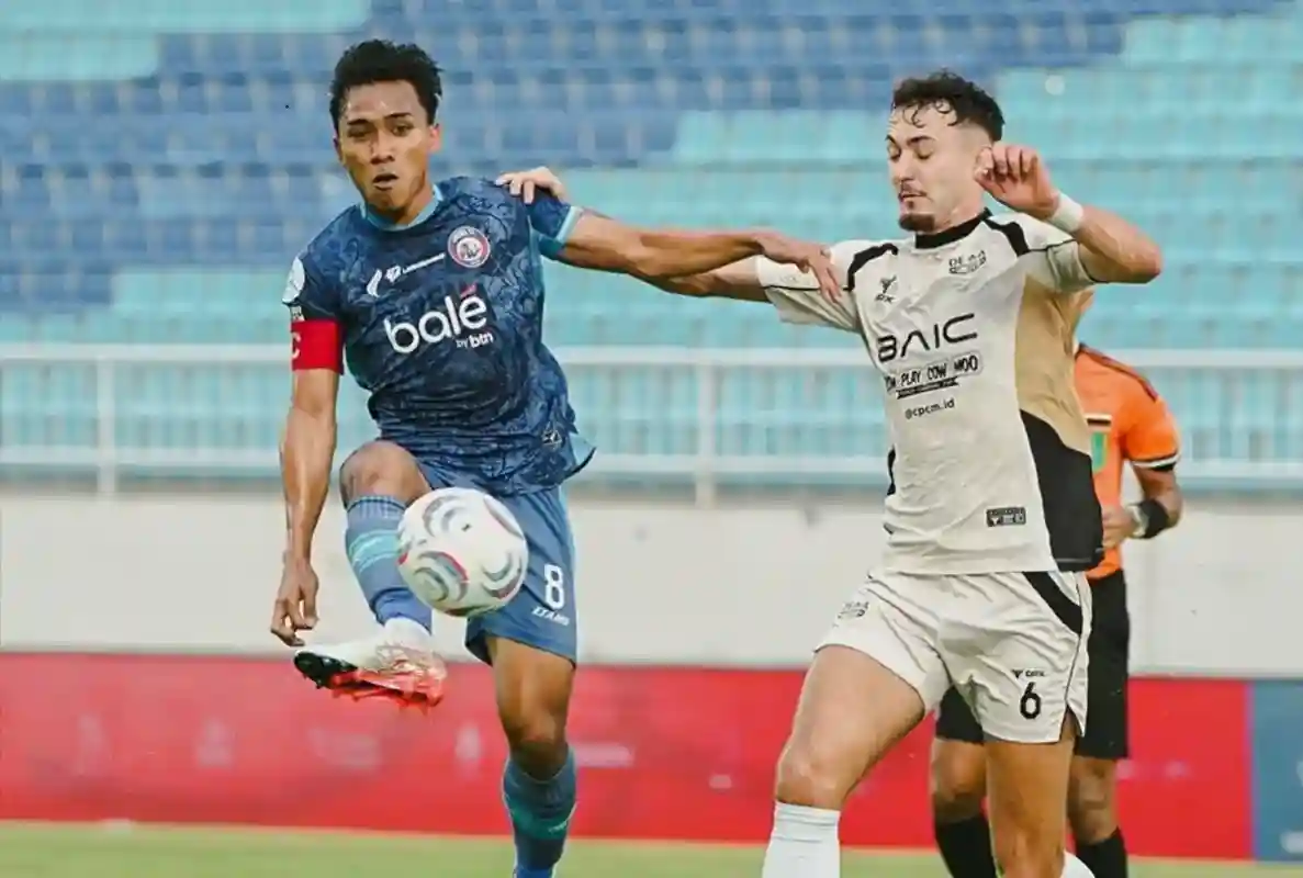 Arema FC Hentikan Dewa United dengan Kemenangan 4-0 di Kanjuruhan