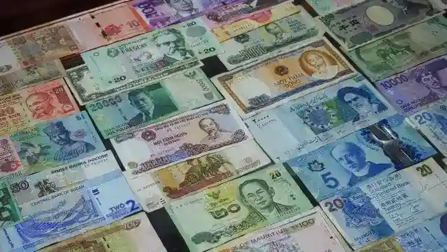 Rupiah Tertekan saat Mayoritas Mata Uang Asia Menguat, Pasar Menanti Keputusan Bank Sentral